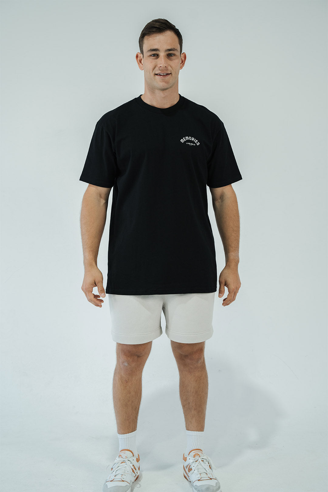 ARCH TEE IN BLACK